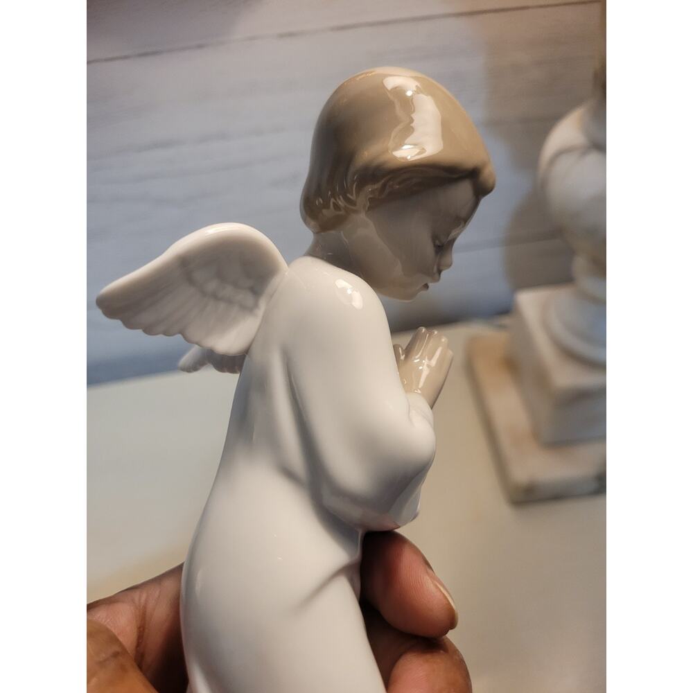NAO by LLADRO Porcelain Celestial Prayer Angel Praying EXCELLENT CONDITION - Picture 8 of 10